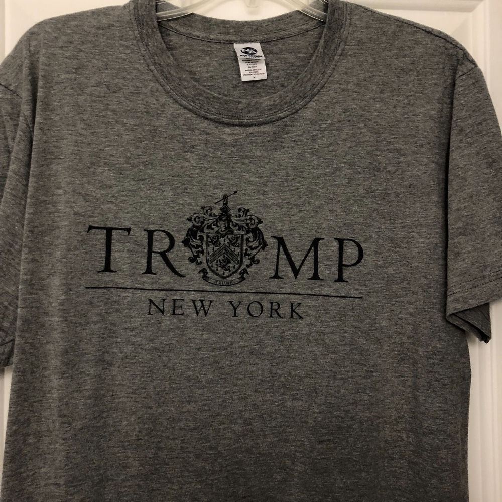 TRUMP NEW YORK SHIRT L - ONLY SOLD AT TRUMP TOWER!